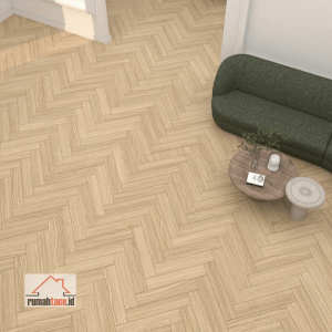 Motif lantai SPC TACO Herringbone TV 5531 SHR Desert Oak terpasang di ruangan dengan pola zigzag krem kekuningan terang